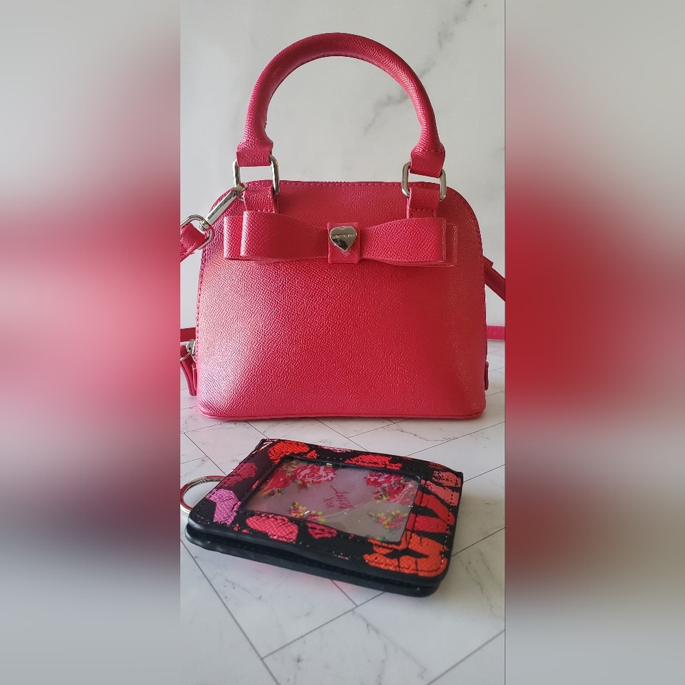 Betsey Johnson| Pink Bow Purse with Kisses Keychain Wallet| Gift Set
